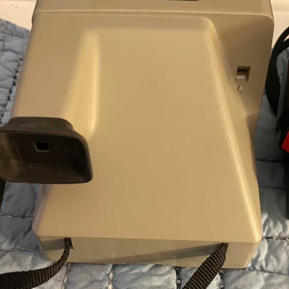 Polaroid The Button and Spirit Cameras - Gray and Black - Picture 5 of 11